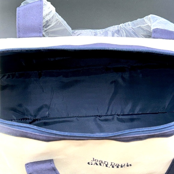 Jean Paul Gaultier canvas weekender duffle. Cream/Navy. Brand New!! - Picture 5 of 5